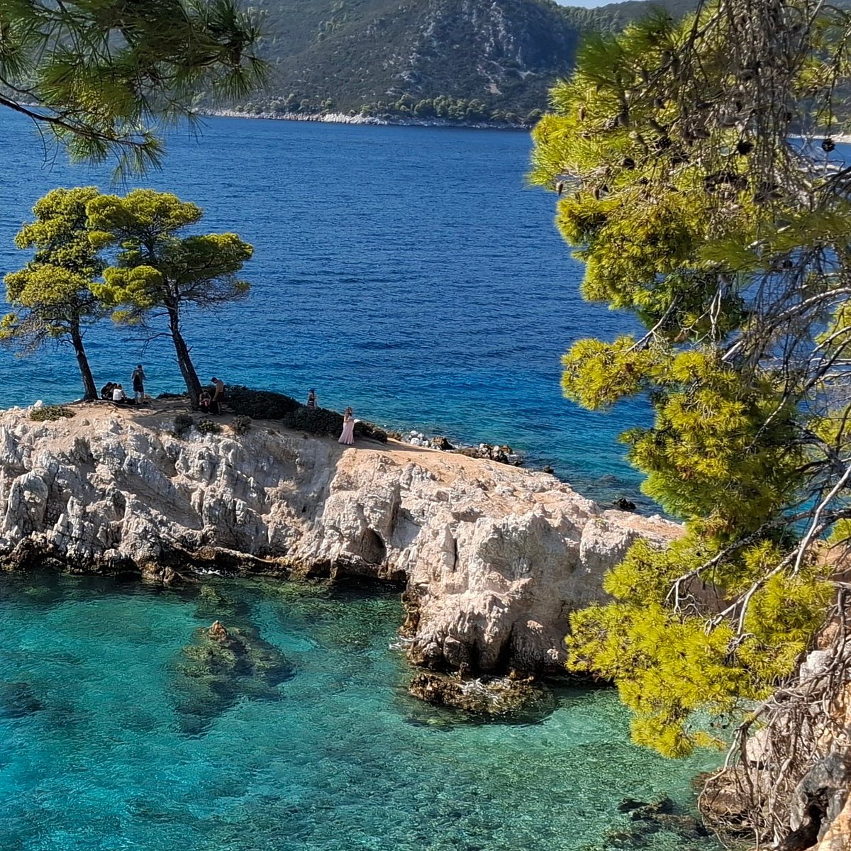 Amarantos Cape