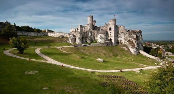 Castillo de Ogrodzieniec