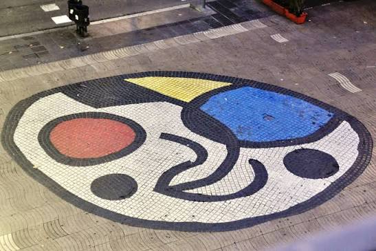 Mosaico de Joan Miró de la Rambla